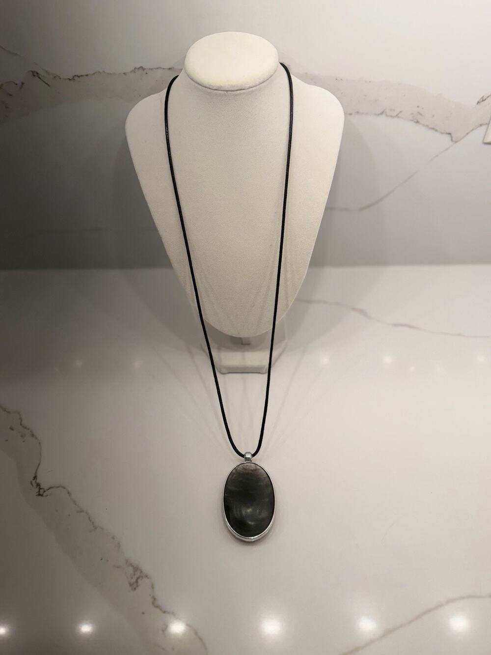 Culture Reversible Oval Pendant Necklace Black Cord Silver Tone 36g